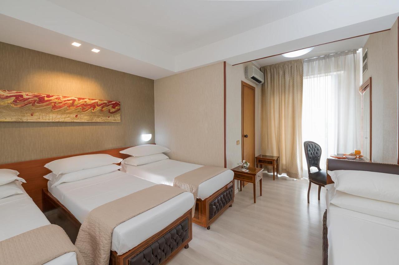 Quality Hotel Rouge Et Noir Roma Exterior foto